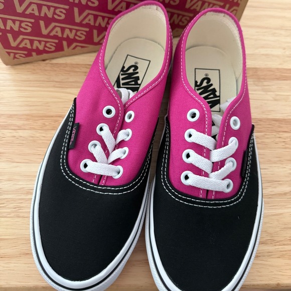 Vans Authentic Pop Raspberry Rose Black Canvas Low Top Sneakers Womens US 6 NEW - Picture 5 of 8